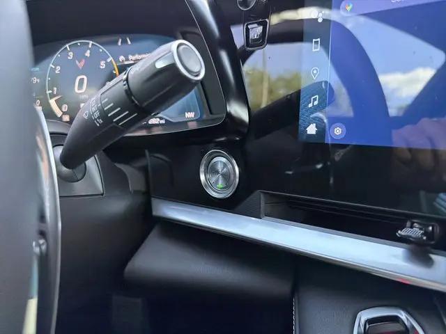 2024 Chevrolet Corvette 2LT