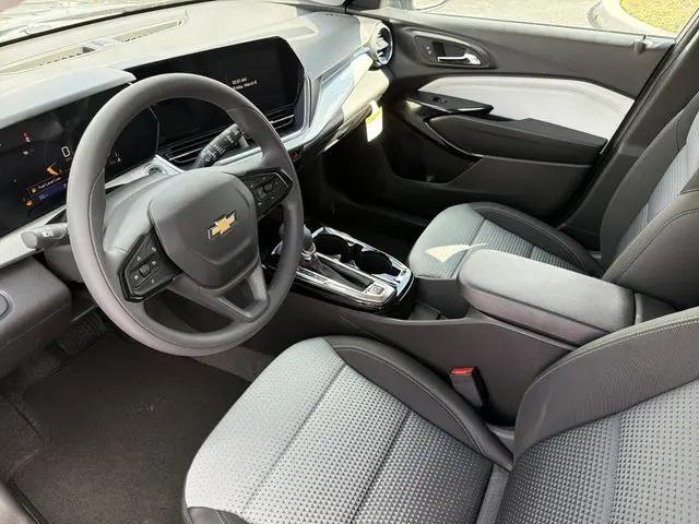 2026 Chevrolet Trax FWD LT