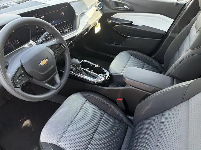 2026 Chevrolet Trax FWD LT