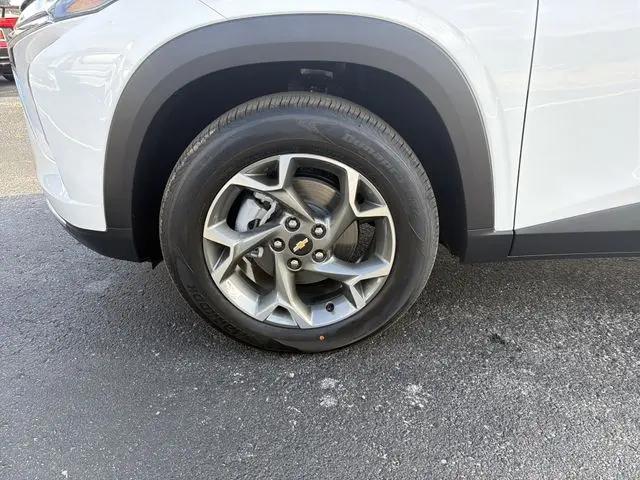 2026 Chevrolet Trax FWD LT