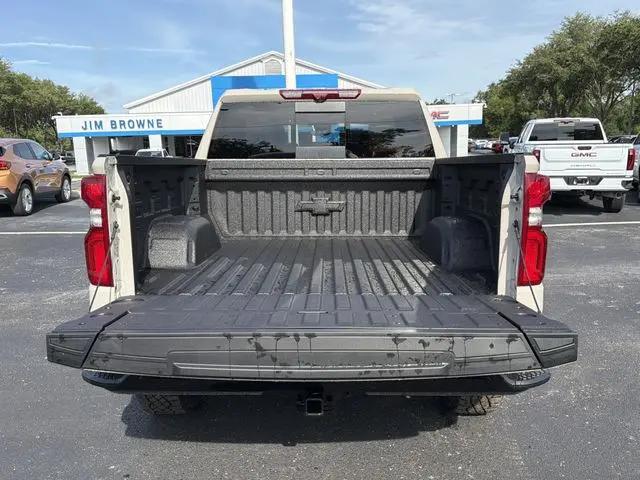 2026 Chevrolet Silverado 1500 4WD Crew Cab Short Bed ZR2
