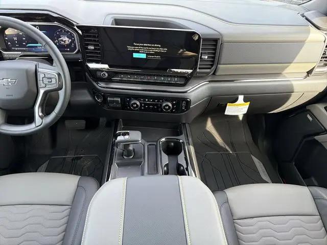 2026 Chevrolet Silverado 1500 4WD Crew Cab Short Bed ZR2