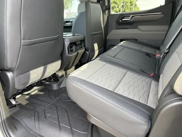 2026 Chevrolet Silverado 1500 4WD Crew Cab Short Bed ZR2