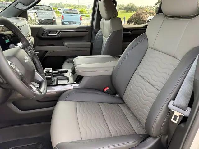 2026 Chevrolet Silverado 1500 4WD Crew Cab Short Bed ZR2