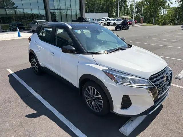 2023 Nissan Kicks SV Xtronic CVT
