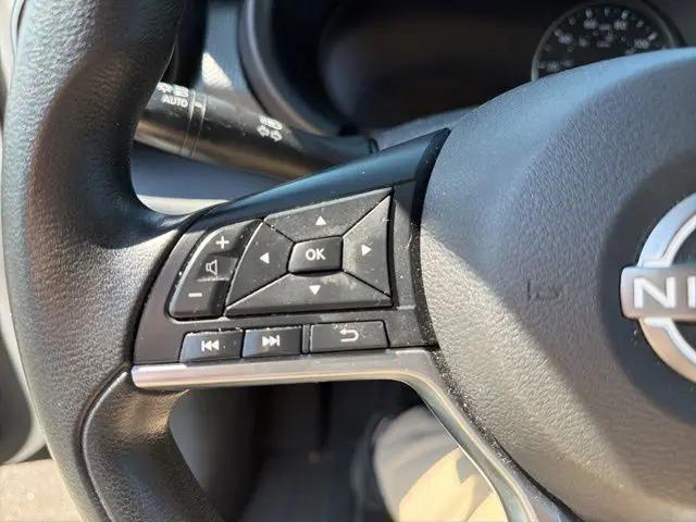 2023 Nissan Kicks SV Xtronic CVT