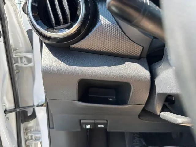 2023 Nissan Kicks SV Xtronic CVT
