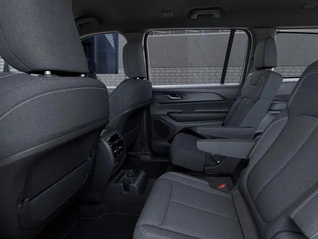 2026 Jeep Grand Cherokee L Altitude 4x2