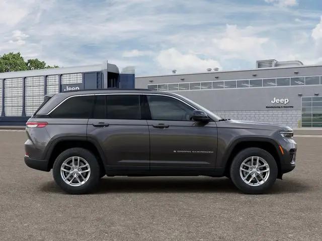 2026 Jeep Grand Cherokee Altitude 4x2