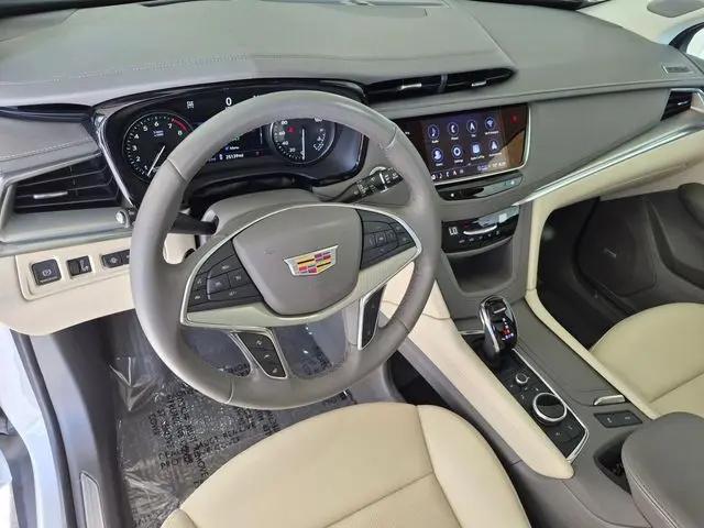 2023 Cadillac XT5 AWD Premium Luxury