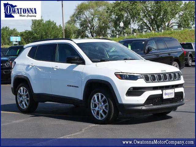 2023 Jeep Compass Latitude Lux FWD for sale in Owatonna, MN