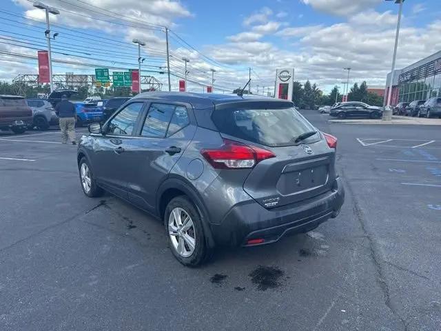2019 Nissan Kicks S