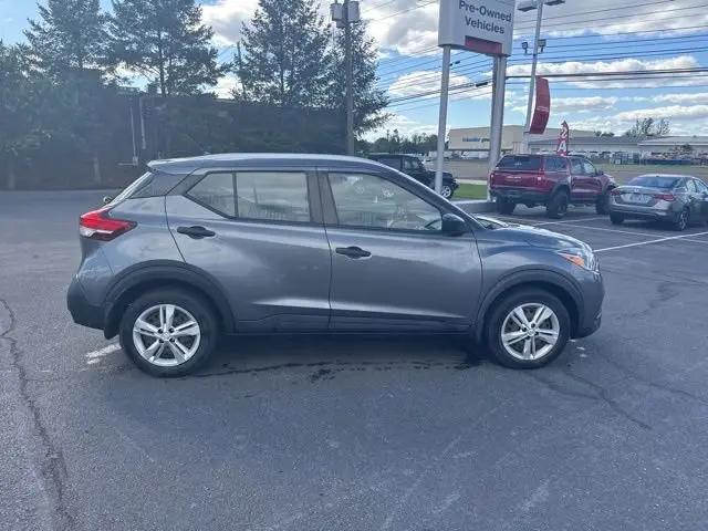 2019 Nissan Kicks S