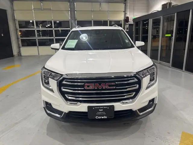 2024 GMC Terrain AWD SLT