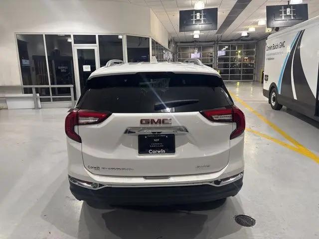 2024 GMC Terrain AWD SLT