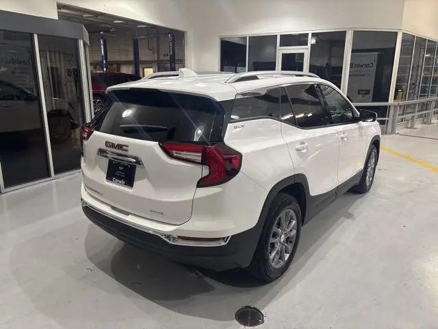 2024 GMC Terrain AWD SLT