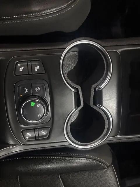 2024 GMC Terrain AWD SLT