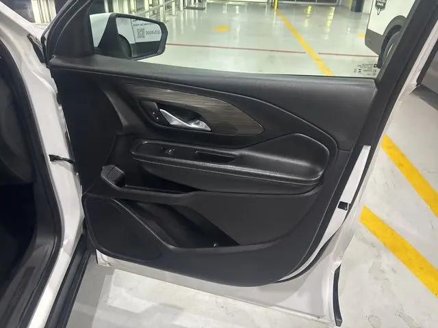 2024 GMC Terrain AWD SLT