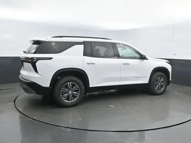 2025 Chevrolet Traverse FWD LT