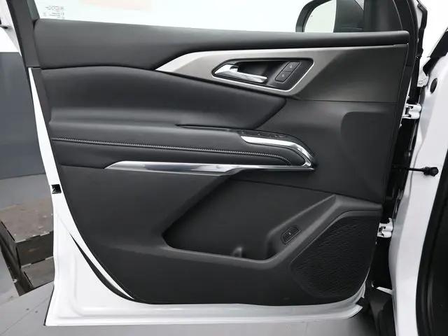 2025 Chevrolet Traverse FWD LT