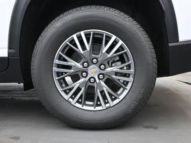 2025 Chevrolet Traverse FWD LT