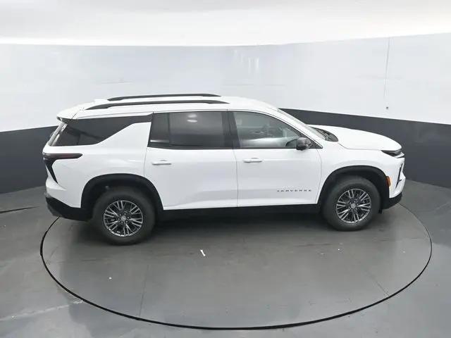 2025 Chevrolet Traverse FWD LT