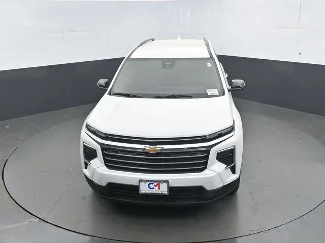 2025 Chevrolet Traverse FWD LT