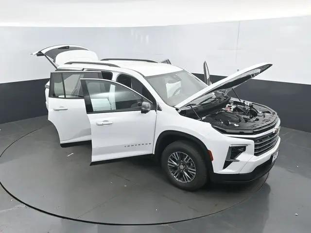 2025 Chevrolet Traverse FWD LT