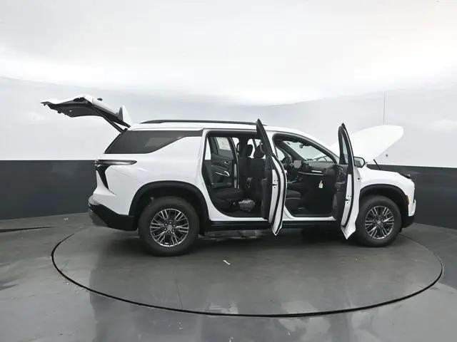 2025 Chevrolet Traverse FWD LT