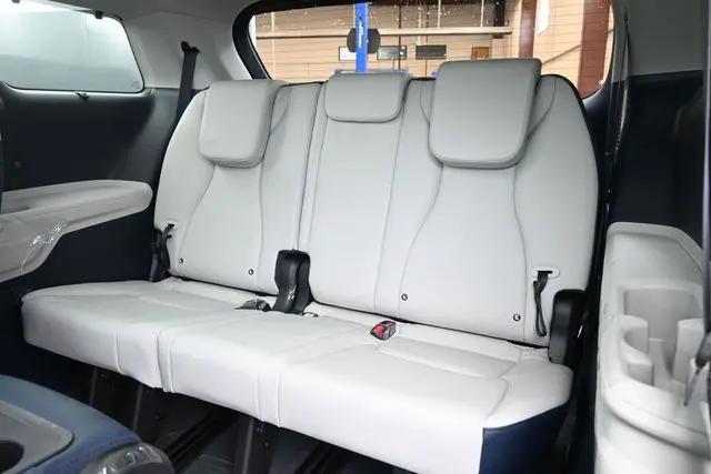 2026 Kia Carnival MPV SX