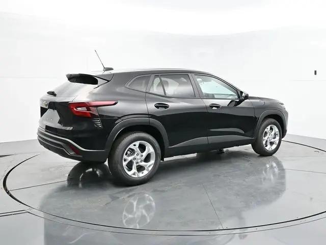 2026 Chevrolet Trax FWD LS