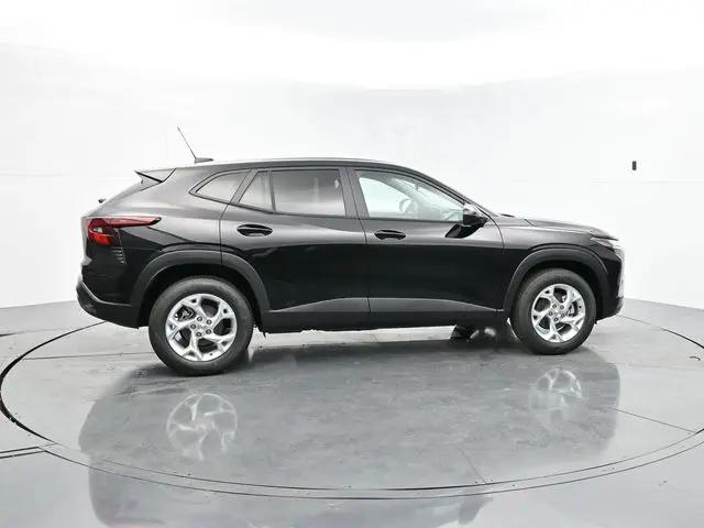 2026 Chevrolet Trax FWD LS