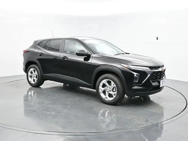 2026 Chevrolet Trax FWD LS