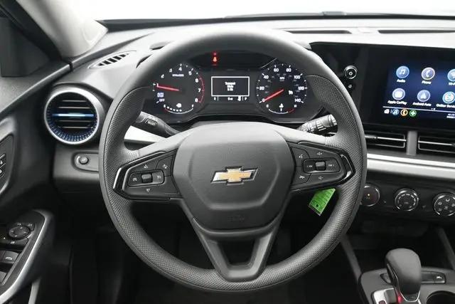 2026 Chevrolet Trax FWD LS