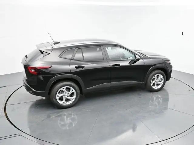 2026 Chevrolet Trax FWD LS