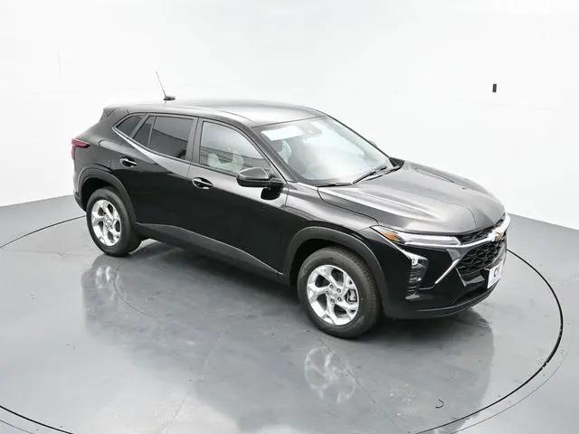 2026 Chevrolet Trax FWD LS
