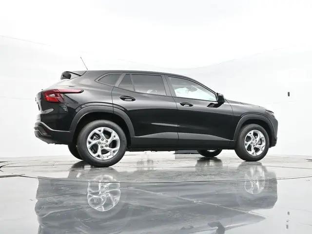 2026 Chevrolet Trax FWD LS
