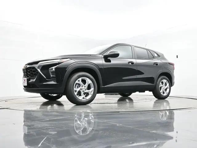 2026 Chevrolet Trax FWD LS