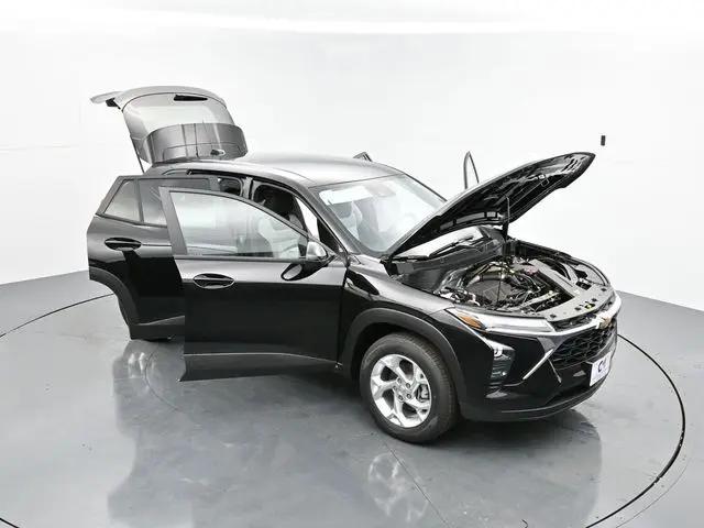 2026 Chevrolet Trax FWD LS