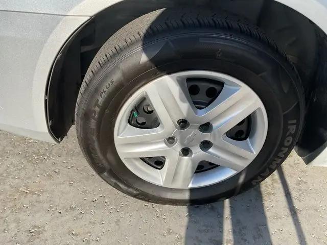 2011 Chevrolet Impala LS
