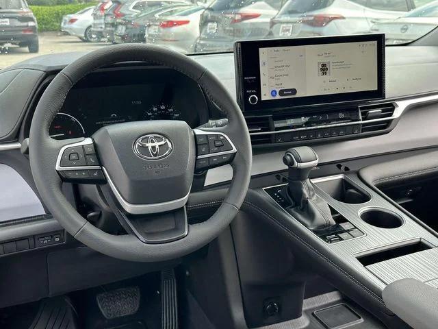 2026 Toyota Sienna XLE 2026 Toyota Sienna XLE