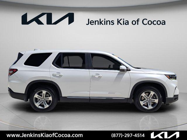 2023 Honda Pilot AWD EX-L 8 Passenger