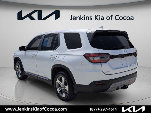 2023 Honda Pilot AWD EX-L 8 Passenger