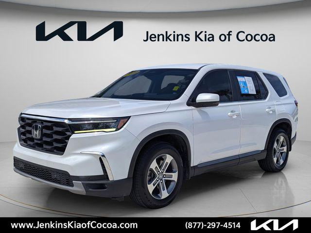 2023 Honda Pilot AWD EX-L 8 Passenger