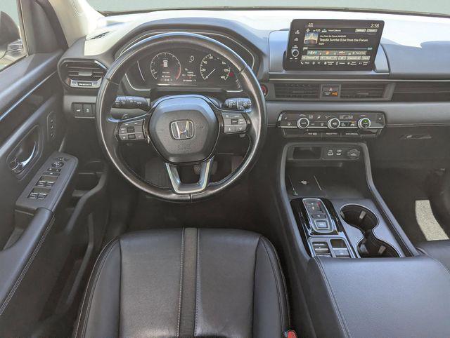 2023 Honda Pilot AWD EX-L 8 Passenger
