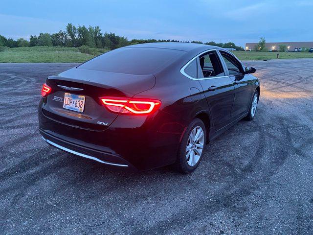 2015 Chrysler 200 Limited