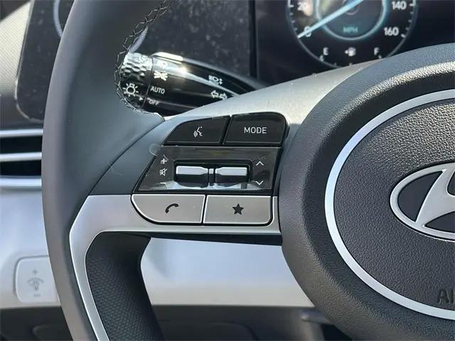 2025 Hyundai Elantra Hybrid Limited