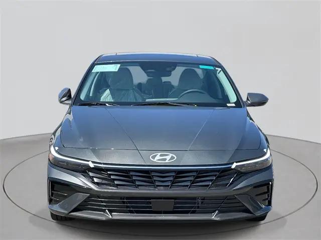 2025 Hyundai Elantra Hybrid Limited