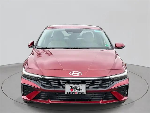 2025 Hyundai Elantra Hybrid Limited