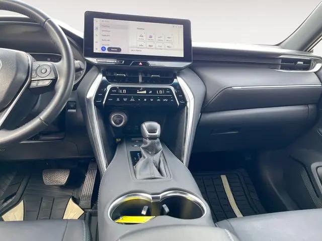 2024 Toyota Venza LE